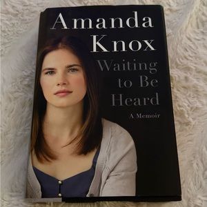 Amanda Knox Memoir Book 🩷